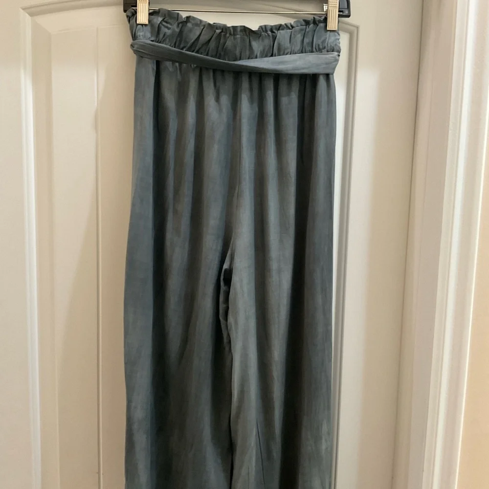 Wide Leg Pants From Vici L - Picture 6 of 6